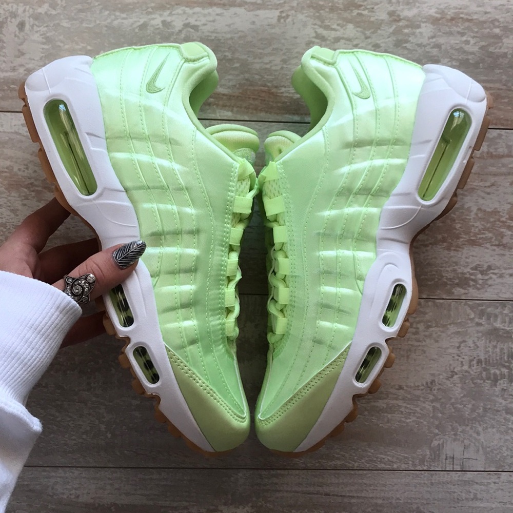 NWTNike Air Max 95 Rare satin - Picture 6 of 8